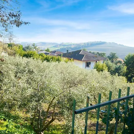 Loft With Private Garden Close To Shops Italy *